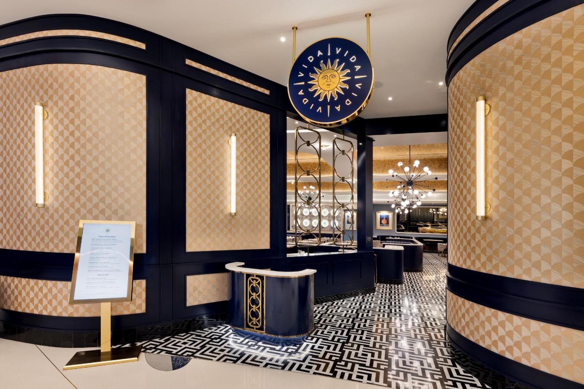 Fontainebleau Las Vegas Luaran gambar The restaurant's interior